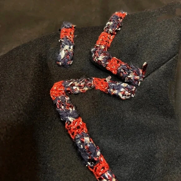 Chanel jacket - Picture 4 of 7